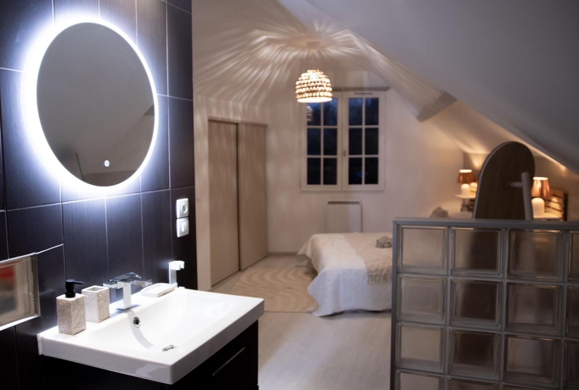 Holiday home Muraille Du Chateau Avec Jacuzzi Nemours